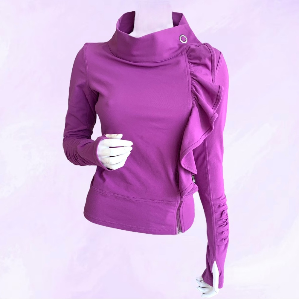 KARMA ATHLETICS - SAN SUU FITTED RUFFLE JACKET. ASYMMETRICAL WOMEN’S SIZE SMALL